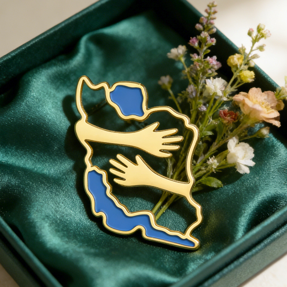 Dawapara Iran Map Shape Brooch - đánh giá và giá Travel Accessories Set