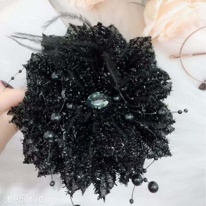 Versatile Shiny Shark Clip wit - đánh giá và giá Travel Accessories For Elderly